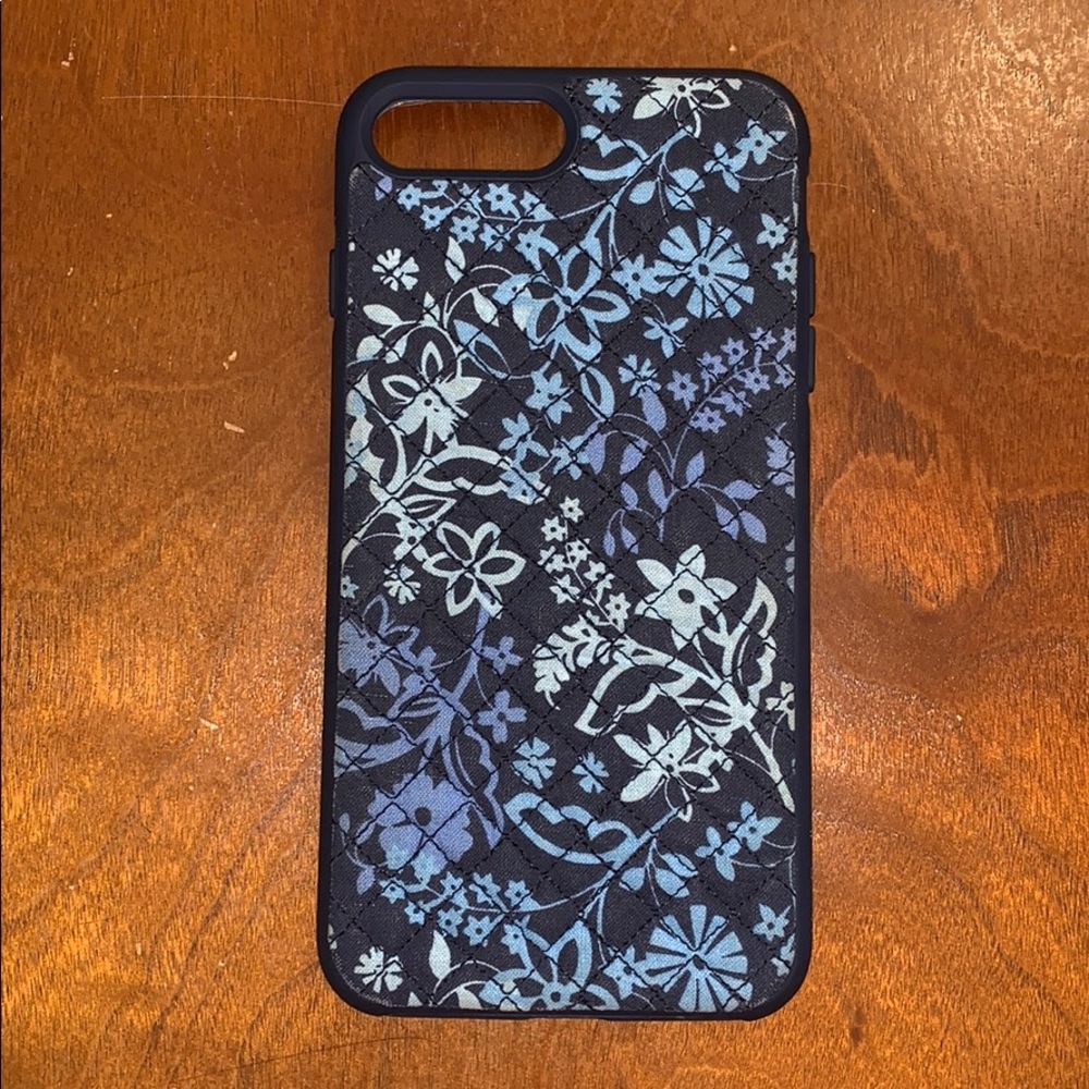 💥NEW LISTING💥 IPHONE 8 PLUS VERA BRADLEY CASE
